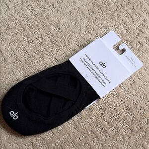ALO Yoga Women’s Pivot Barre Sock Black M/L
